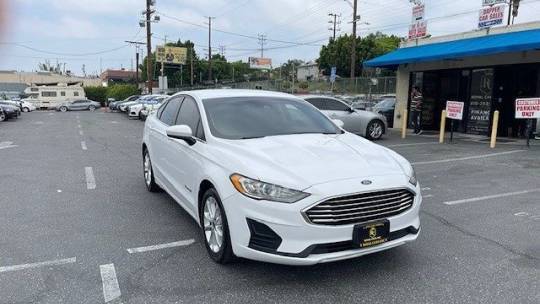 2019 Ford Fusion Hybrid SE — Sedan — 106,137 mi — Los Angeles, CA