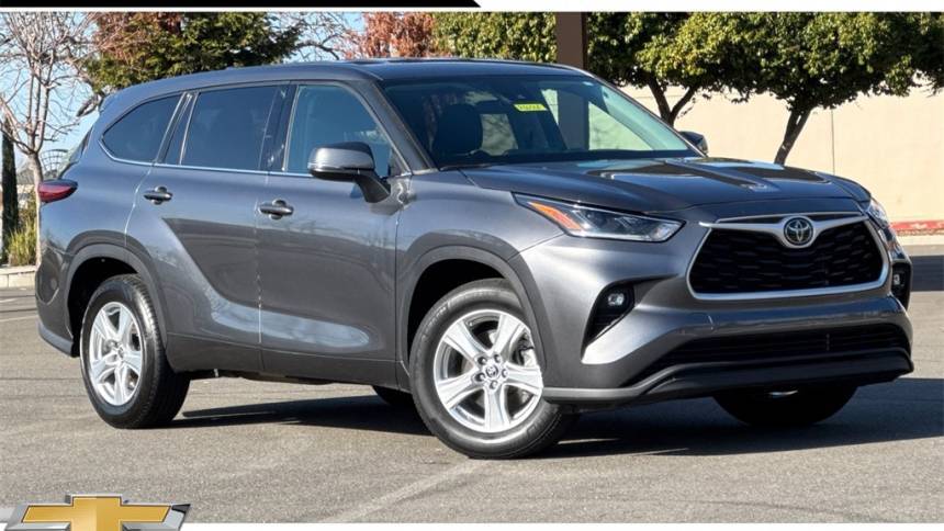 2021 Toyota Highlander LE — SUV — 36,746 mi — Vacaville, CA