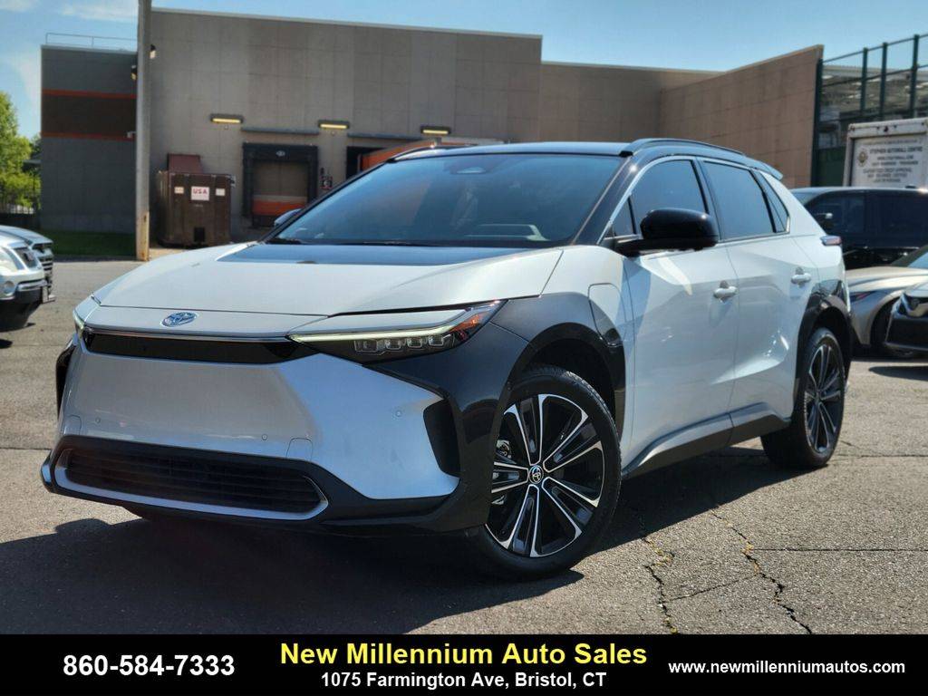 2025 Toyota bZ4X Limited — SUV — 29 mi — Bristol, CT
