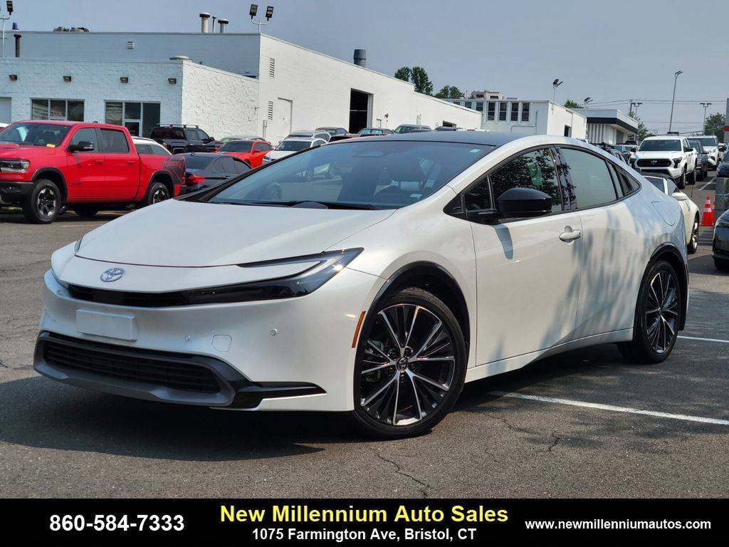 2024 Toyota Prius XLE — Hatchback — 2,647 mi — Bristol, CT