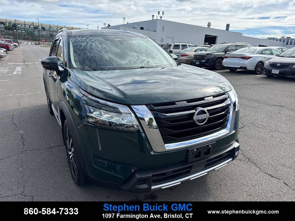 2023 Nissan Pathfinder Platinum — SUV — 17,619 mi — Bristol, CT