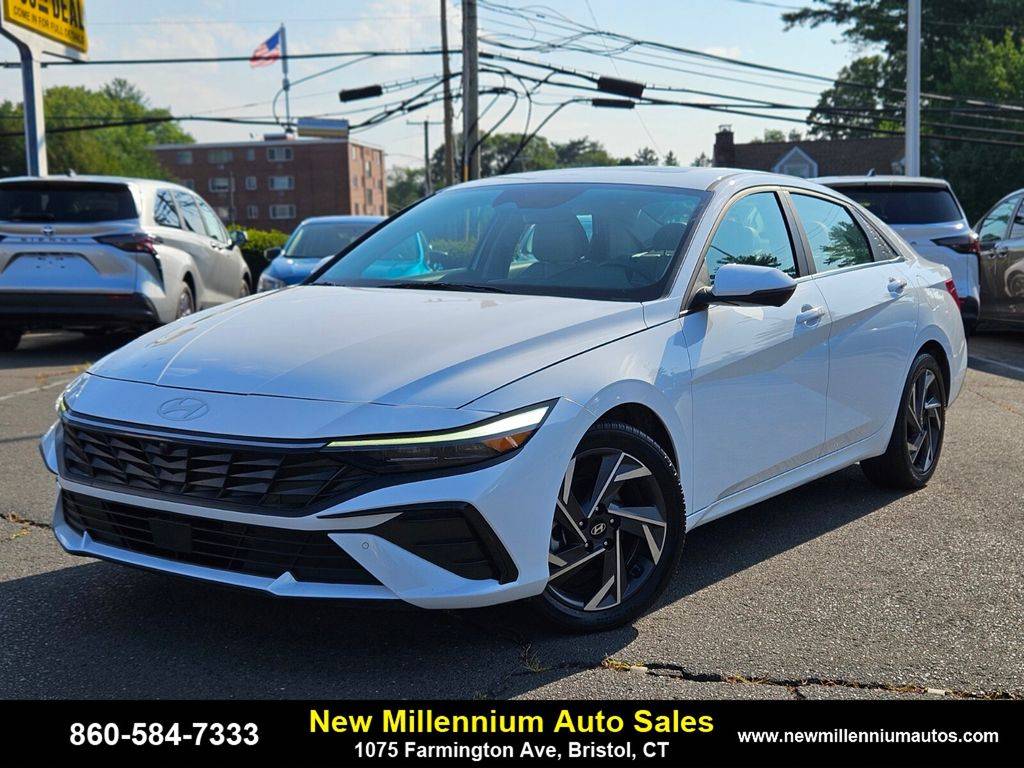 2024 Hyundai Elantra Limited — Sedan — 37,614 mi — Bristol, CT