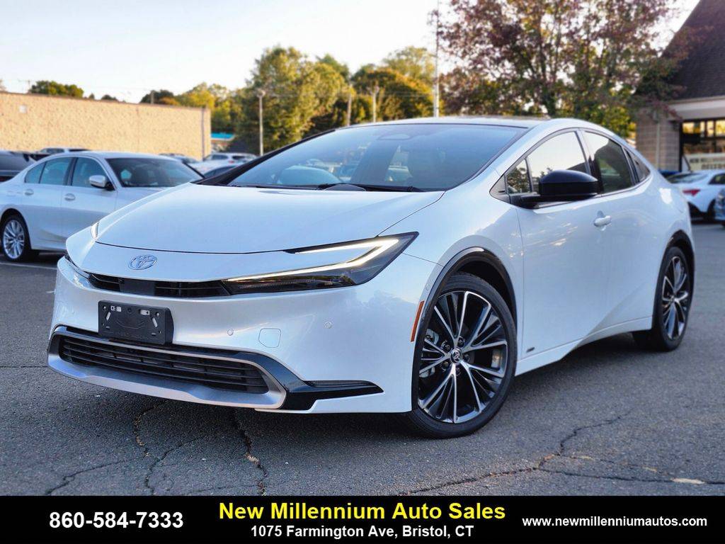 2023 Toyota Prius Limited — Hatchback — 12,436 mi — Bristol, CT