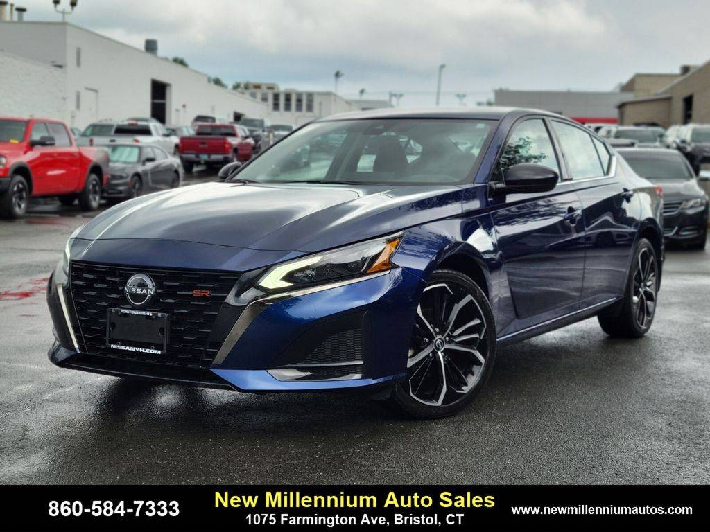 2023 Nissan Altima SR — Sedan — 19,192 mi — Bristol, CT