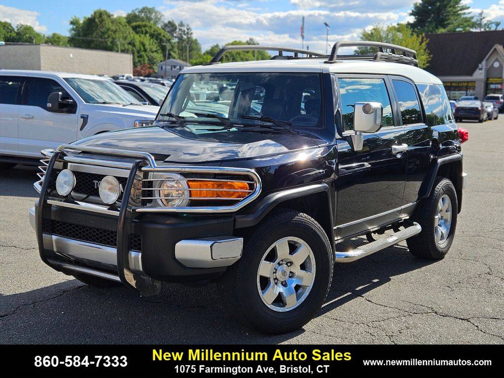 2008 Toyota FJ Cruiser Base — SUV — 82,342 mi — Bristol, CT