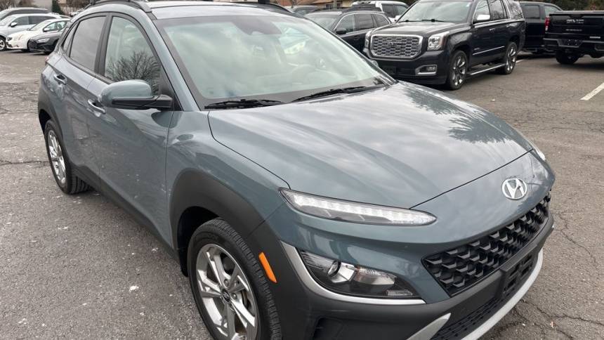 2022 Hyundai Kona SEL — SUV — 23,259 mi — Bristol, CT