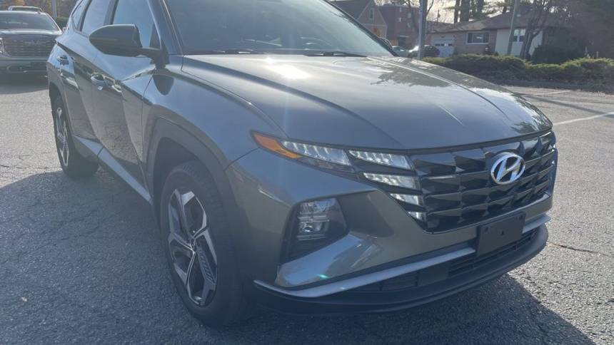 2022 Hyundai Tucson SEL — SUV — 33,492 mi — Bristol, CT