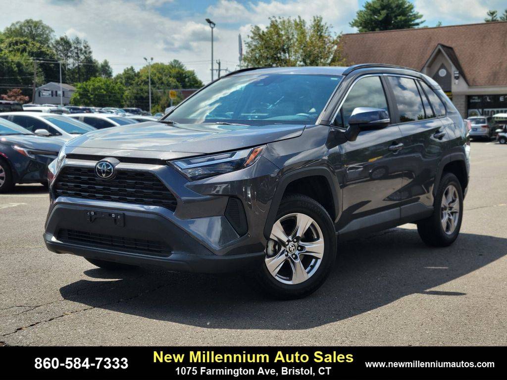 2022 Toyota RAV4 XLE — SUV — 16,134 mi — Bristol, CT