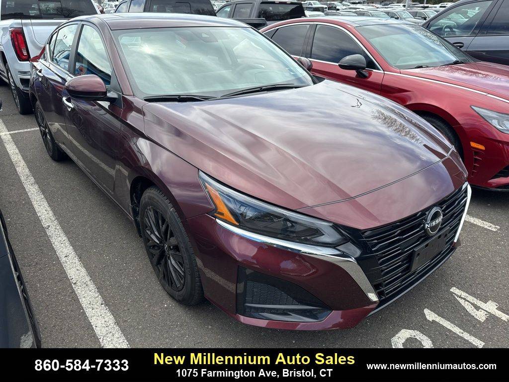 2025 Nissan Altima SV — Sedan — 6,452 mi — Bristol, CT