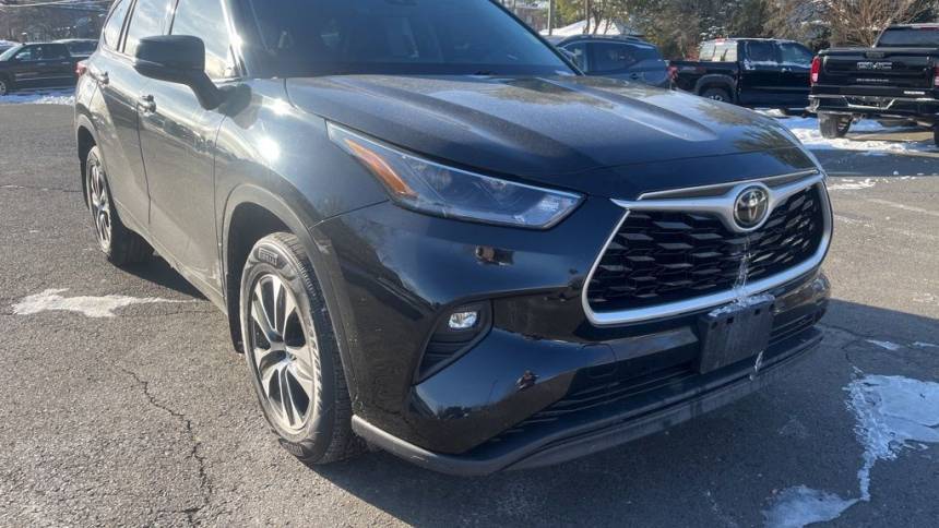 2021 Toyota Highlander XLE — SUV — 73,674 mi — Bristol, CT