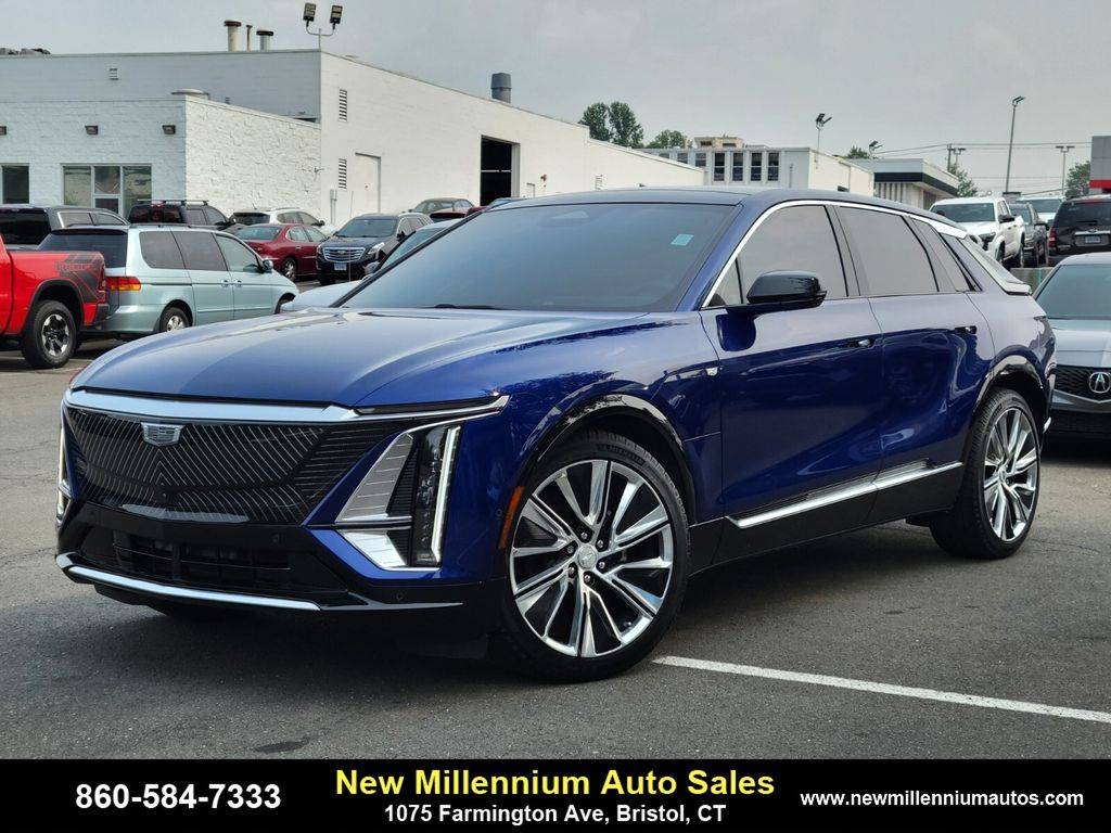 2024 Cadillac LYRIQ Luxury — SUV — 16,628 mi — Bristol, CT