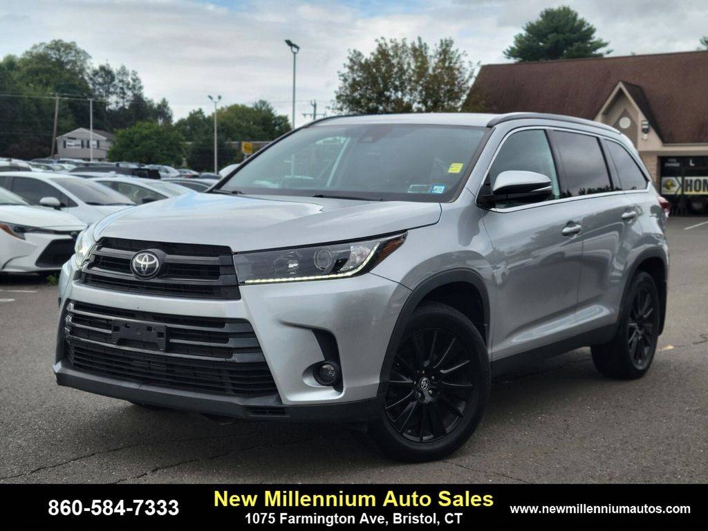 2019 Toyota Highlander SE V6 — SUV — 65,082 mi — Bristol, CT