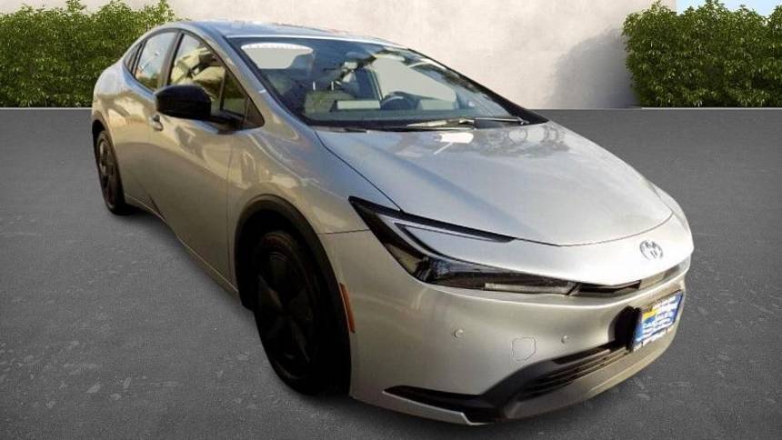 2024 Toyota Prius LE — Hatchback — 33,816 mi — Norwalk, CA