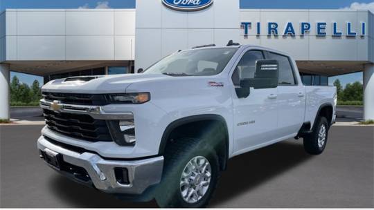 2024 Chevrolet Silverado 2500HD LT — Pickup Truck — 18,131 mi — Shorewood, IL