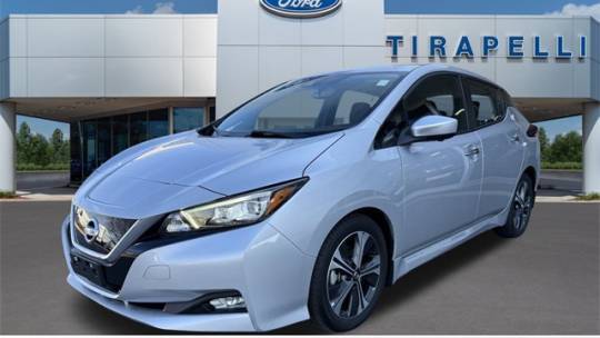 2021 Nissan LEAF SV — Hatchback — 14,604 mi — Shorewood, IL