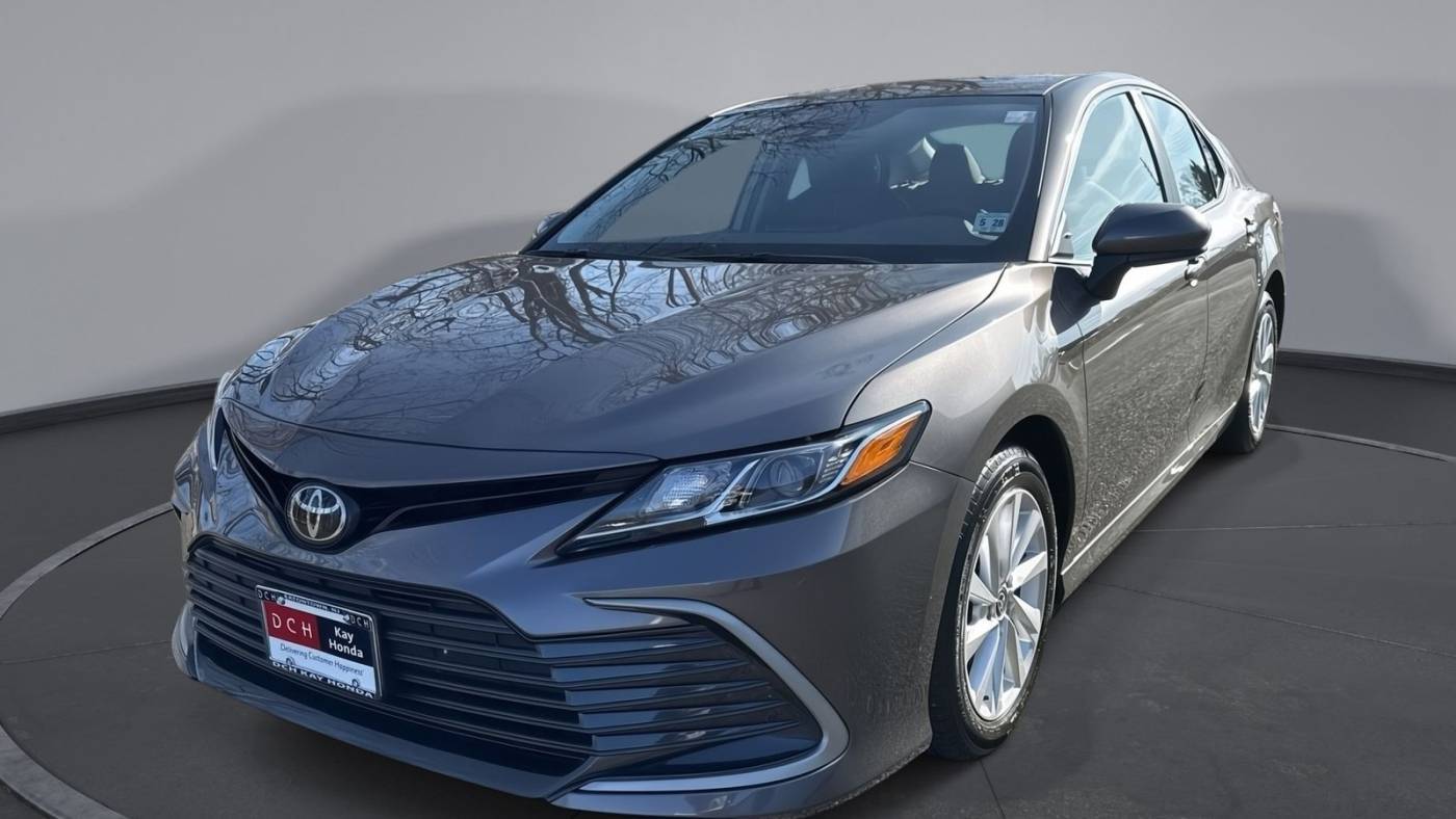 2023 Toyota Camry LE — Sedan — 14,135 mi — Eatontown, NJ