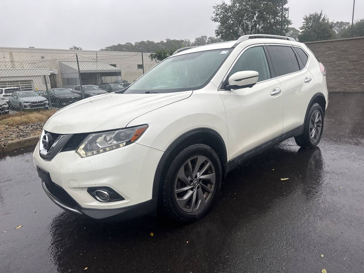 2016 Nissan Rogue SL — SUV — 111,332 mi — Eatontown, NJ