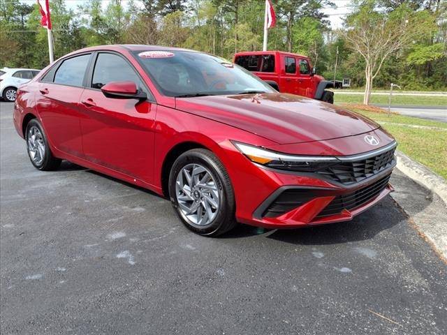 2024 Hyundai Elantra Hybrid Blue — Sedan — 9,980 mi — New Bern, NC