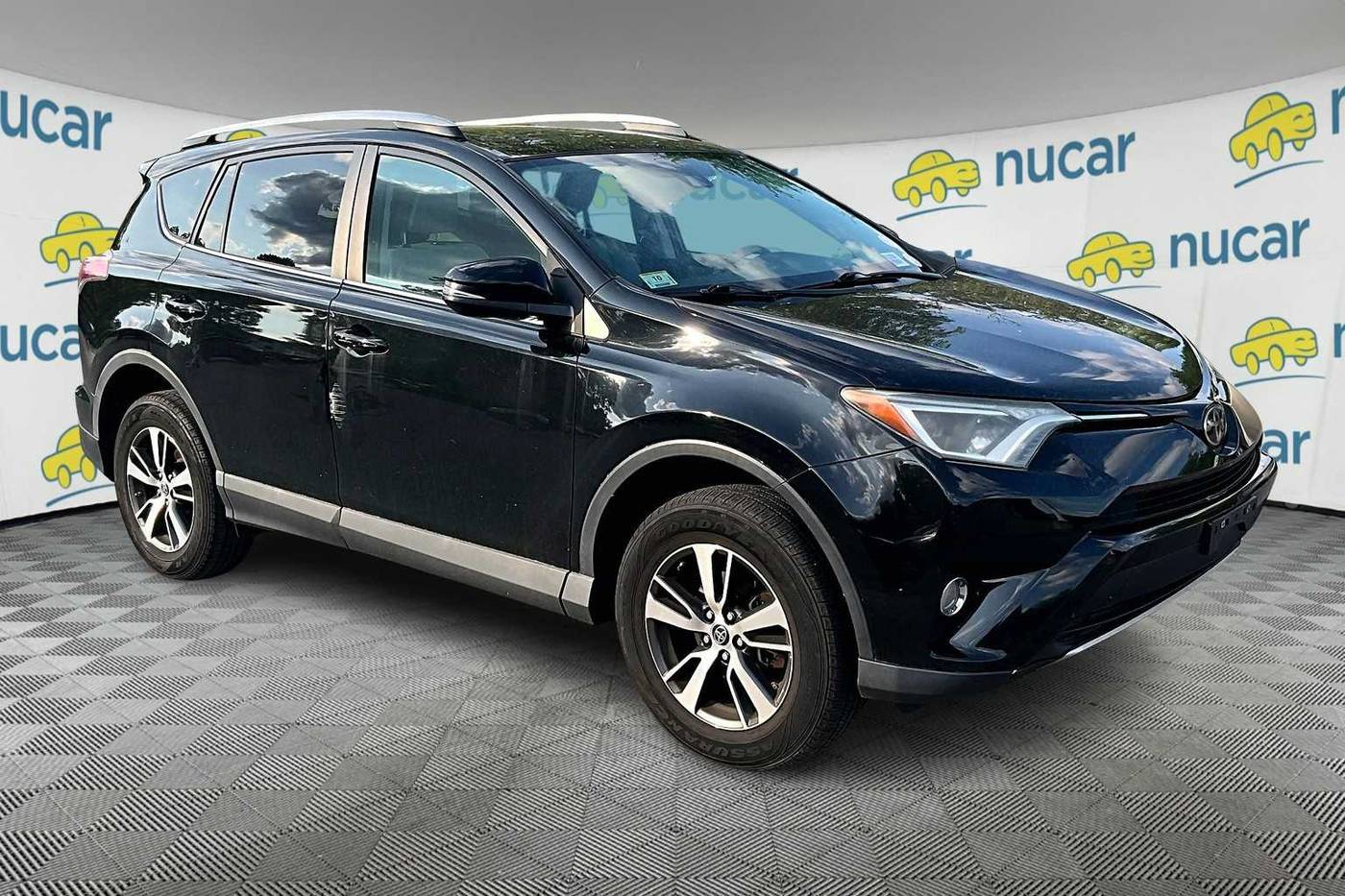 2017 Toyota RAV4 XLE — SUV — 98,919 mi — Norwood, MA
