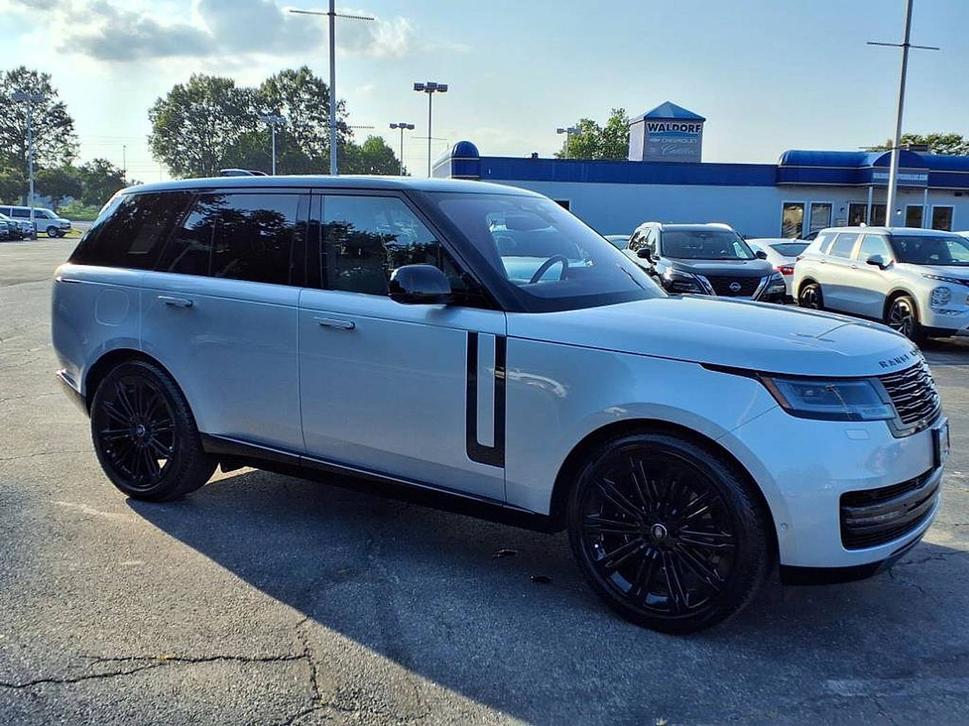 2023 Land Rover Range Rover SE — SUV — 21,500 mi — Waldorf, MD