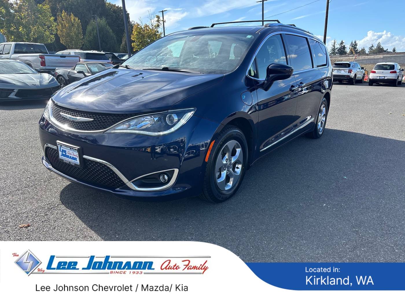 2020 Chrysler Pacifica Hybrid Touring L — Minivan — 42,110 mi — Kirkland, WA