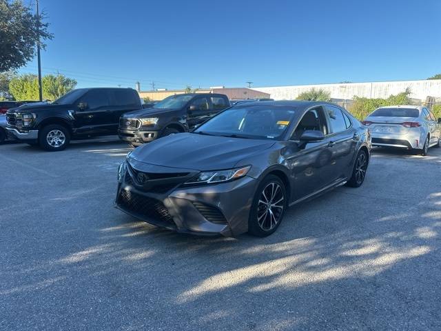 2018 Toyota Camry SE — Sedan — 94,384 mi — Naples, FL