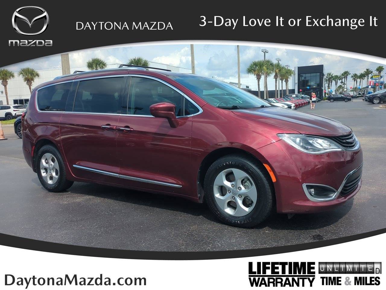 2018 Chrysler Pacifica Hybrid Touring L — Minivan — 101,358 mi — Daytona Beach, FL