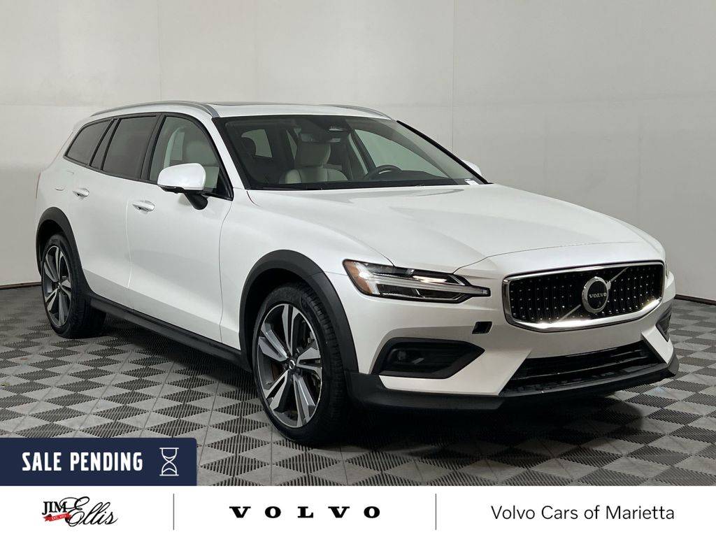 2024 Volvo V60 Cross Country Plus — Wagon — 6,157 mi — Marietta, GA