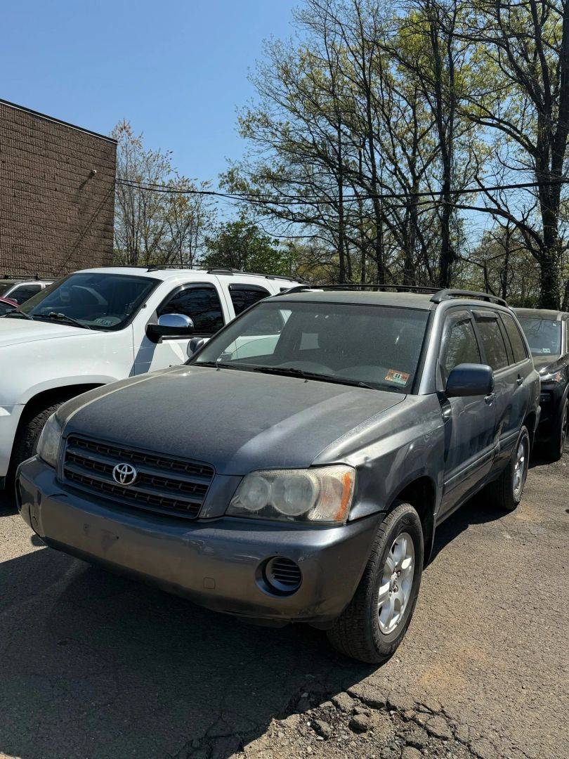 2003 Toyota Highlander Base V6 — SUV — 212,084 mi — South Amboy, NJ