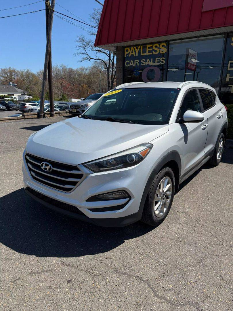 2017 Hyundai Tucson SE — SUV — 106,375 mi — South Amboy, NJ