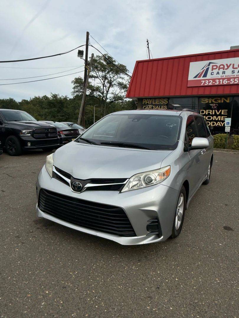 2020 Toyota Sienna LE — Minivan — 133,480 mi — South Amboy, NJ