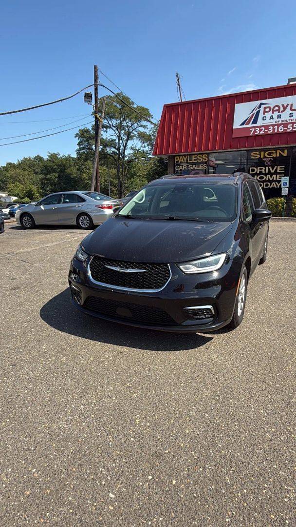 2022 Chrysler Pacifica Touring L — Minivan — 110,781 mi — South Amboy, NJ