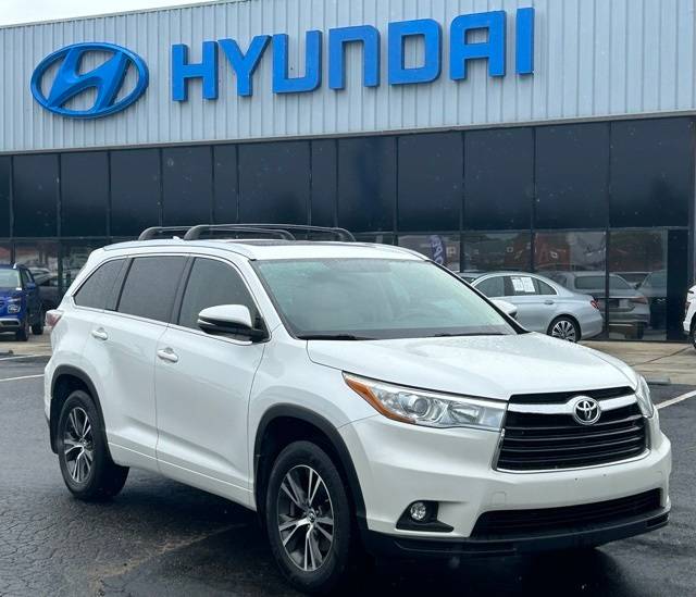 2016 Toyota Highlander XLE — SUV — 92,642 mi — New Bern, NC