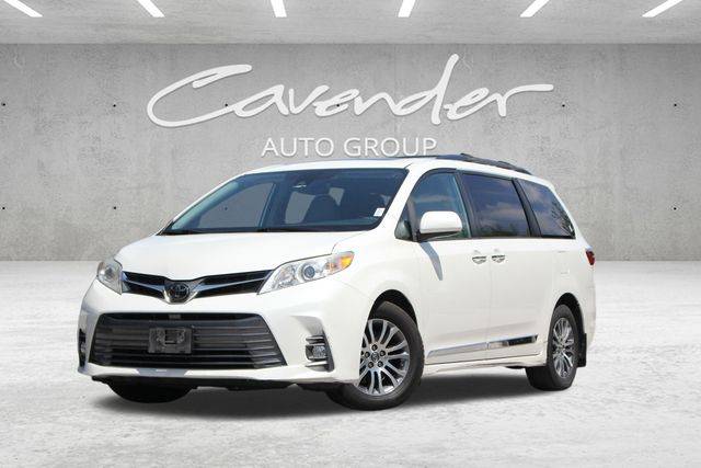 2020 Toyota Sienna XLE Premium — Minivan — 87,801 mi — San Antonio, TX