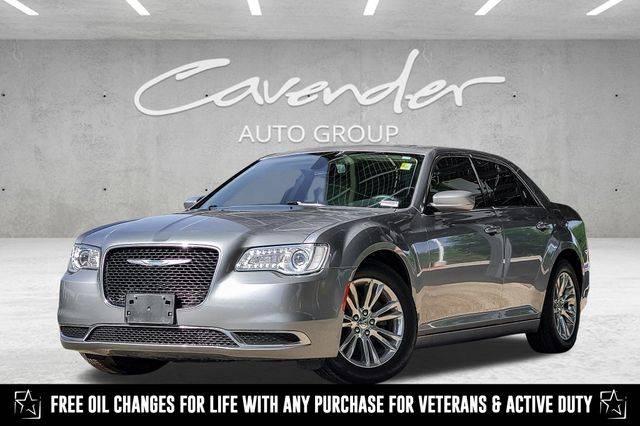 2017 Chrysler 300 Limited — Sedan — 91,631 mi — San Antonio, TX
