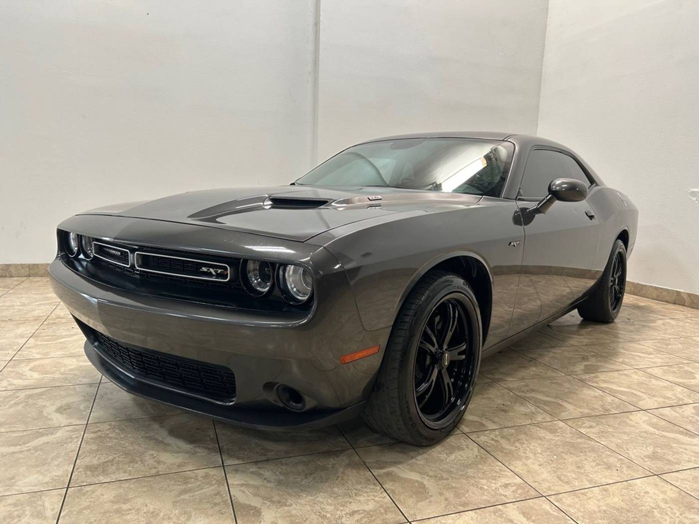 2019 Dodge Challenger SXT — Coupe — 95,506 mi — Carrollton, TX