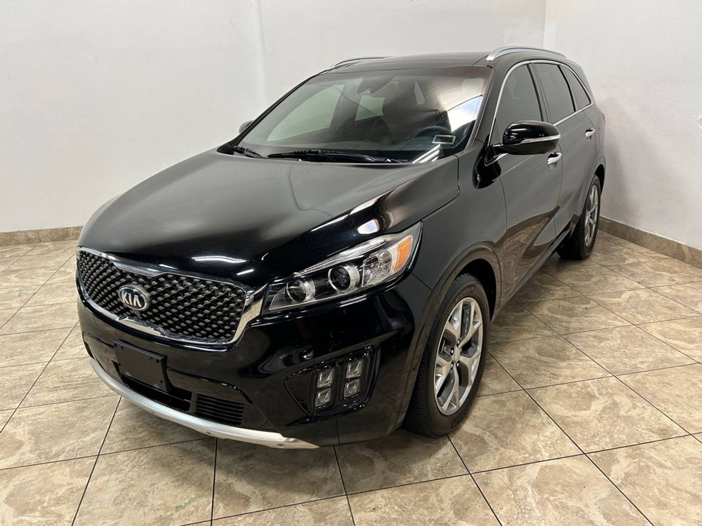 2016 Kia Sorento SX Limited — SUV — 83,139 mi — Carrollton, TX