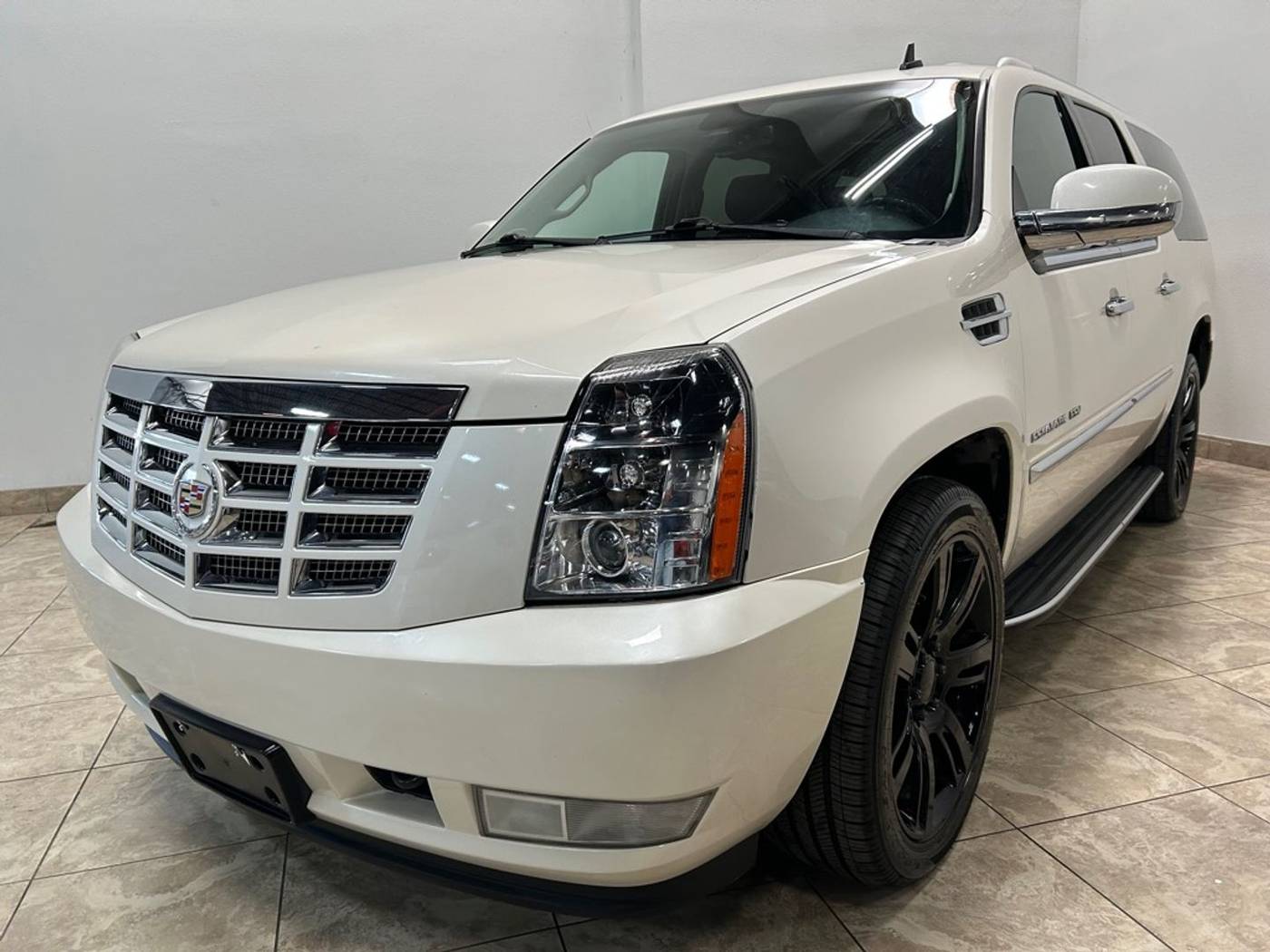 2013 Cadillac Escalade Luxury — SUV — 194,076 mi — Carrollton, TX