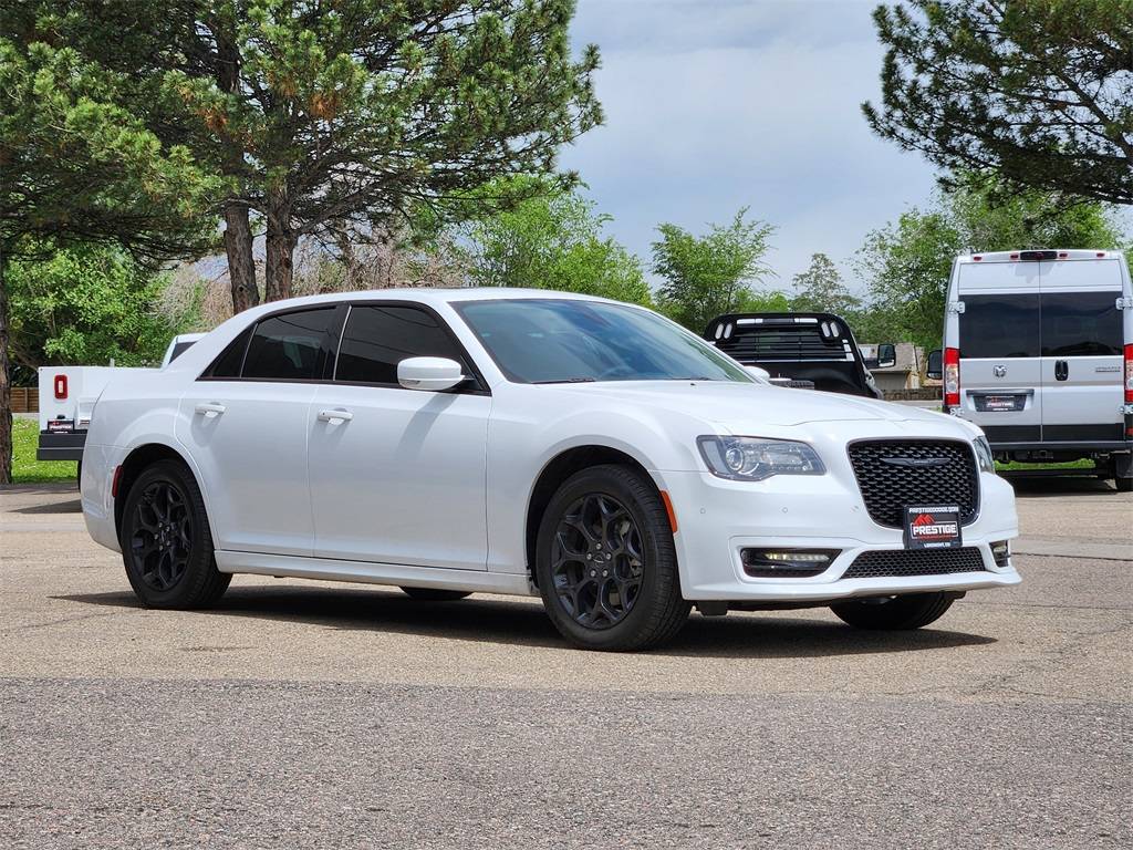 2023 Chrysler 300 Touring L — Sedan — 1,996 mi — Longmont, CO