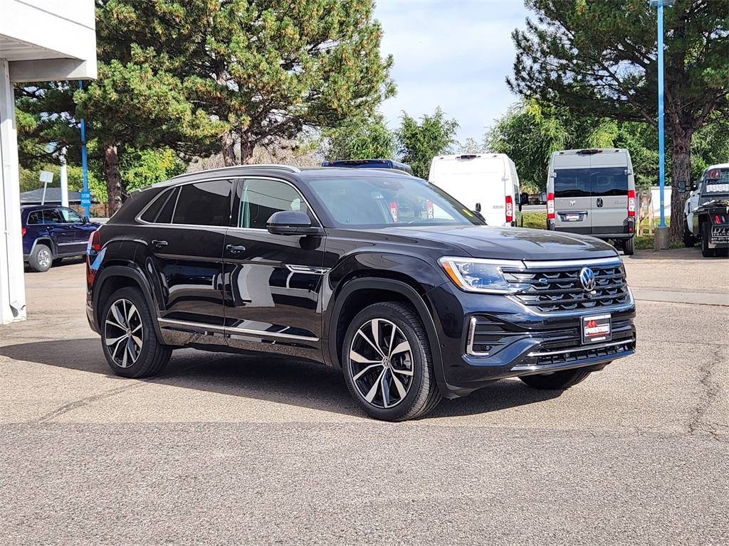 2024 Volkswagen Atlas Cross Sport SEL Premium R-Line — SUV — 16,168 mi — Longmont, CO