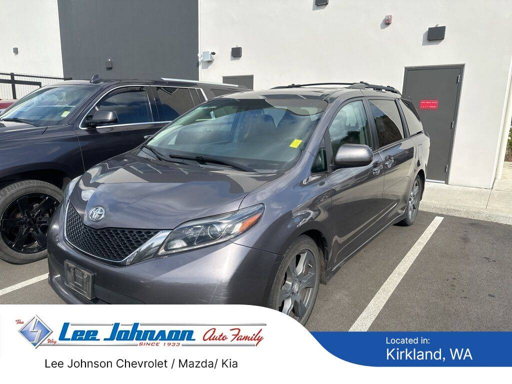 2017 Toyota Sienna SE — Minivan — 119,046 mi — Kirkland, WA