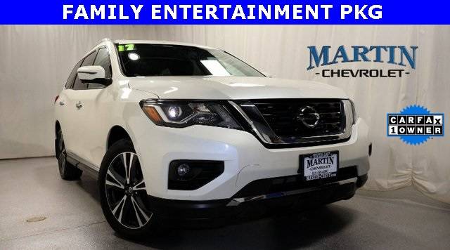 2017 Nissan Pathfinder Platinum — SUV — 67,125 mi — Crystal Lake, IL