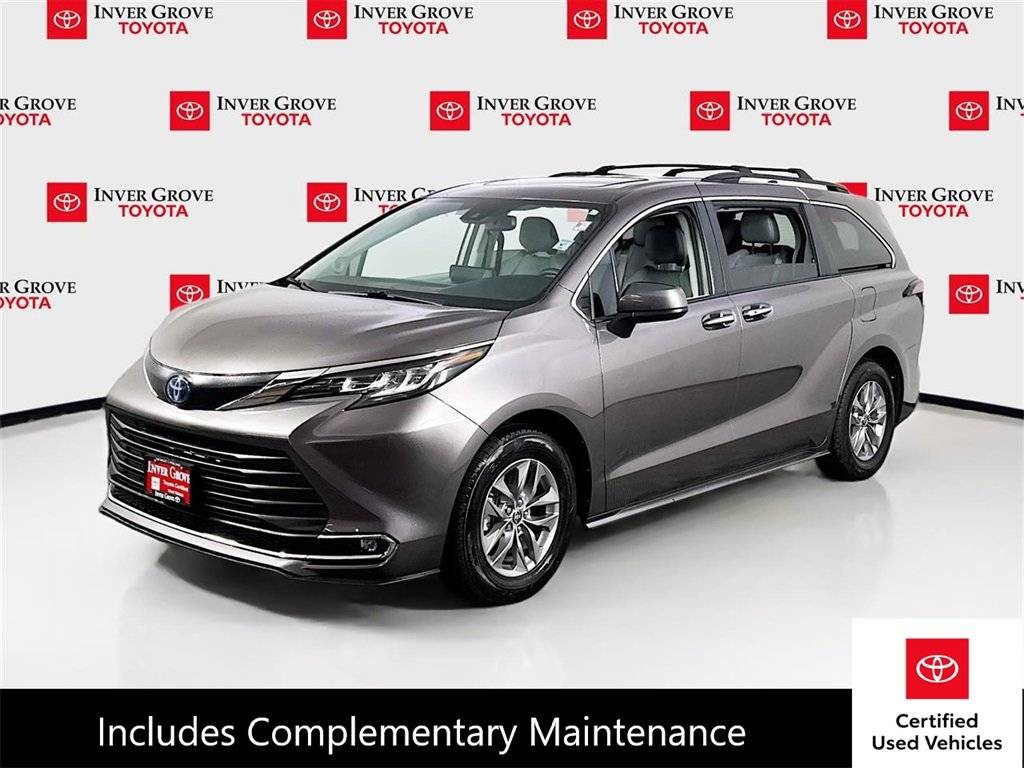 2022 Toyota Sienna XLE — Minivan — 39,815 mi — Inver Grove, MN