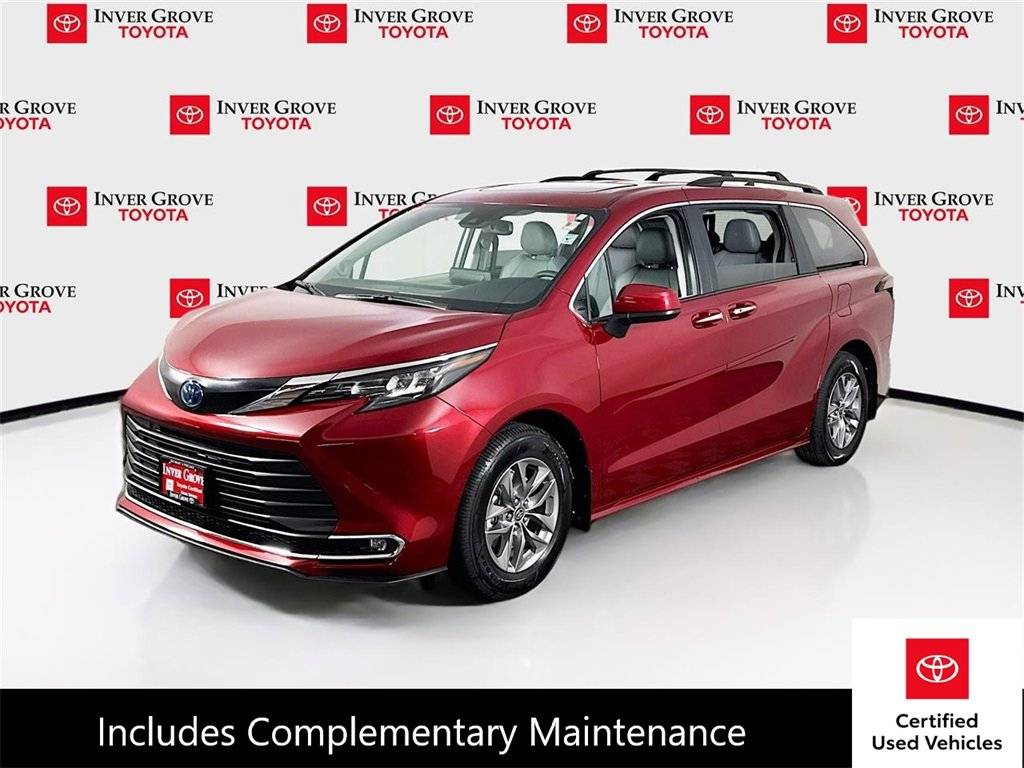 2024 Toyota Sienna XLE — Minivan — 10,583 mi — Inver Grove, MN