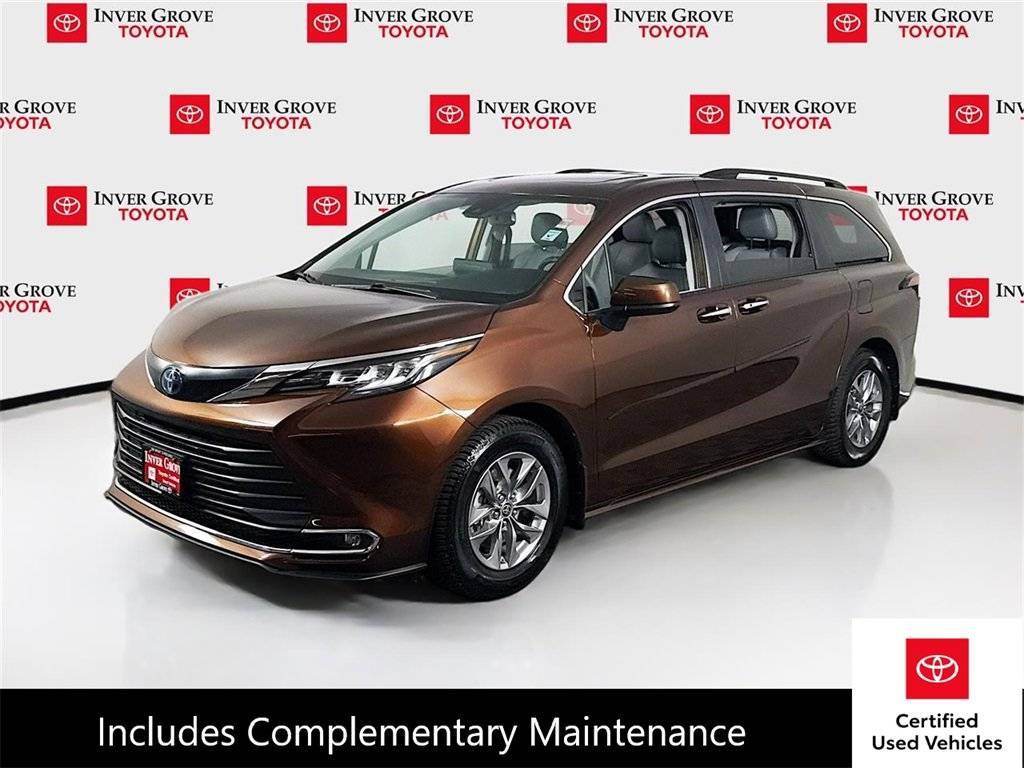 2022 Toyota Sienna XLE — Minivan — 26,115 mi — Inver Grove, MN