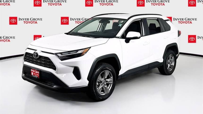 2024 Toyota RAV4 XLE — SUV — 17,228 mi — Inver Grove, MN