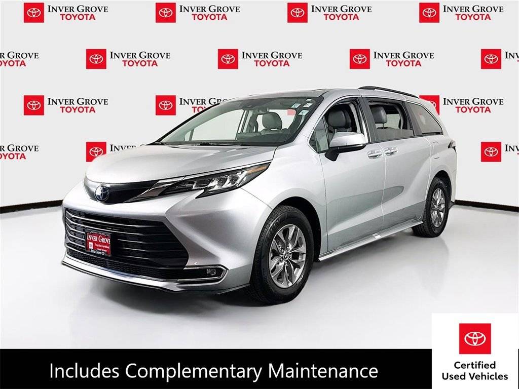 2023 Toyota Sienna XLE — Minivan — 54,390 mi — Inver Grove, MN