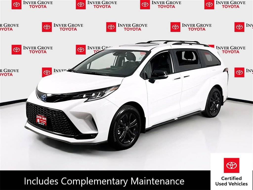 2025 Toyota Sienna XSE — Minivan — 6,557 mi — Inver Grove, MN