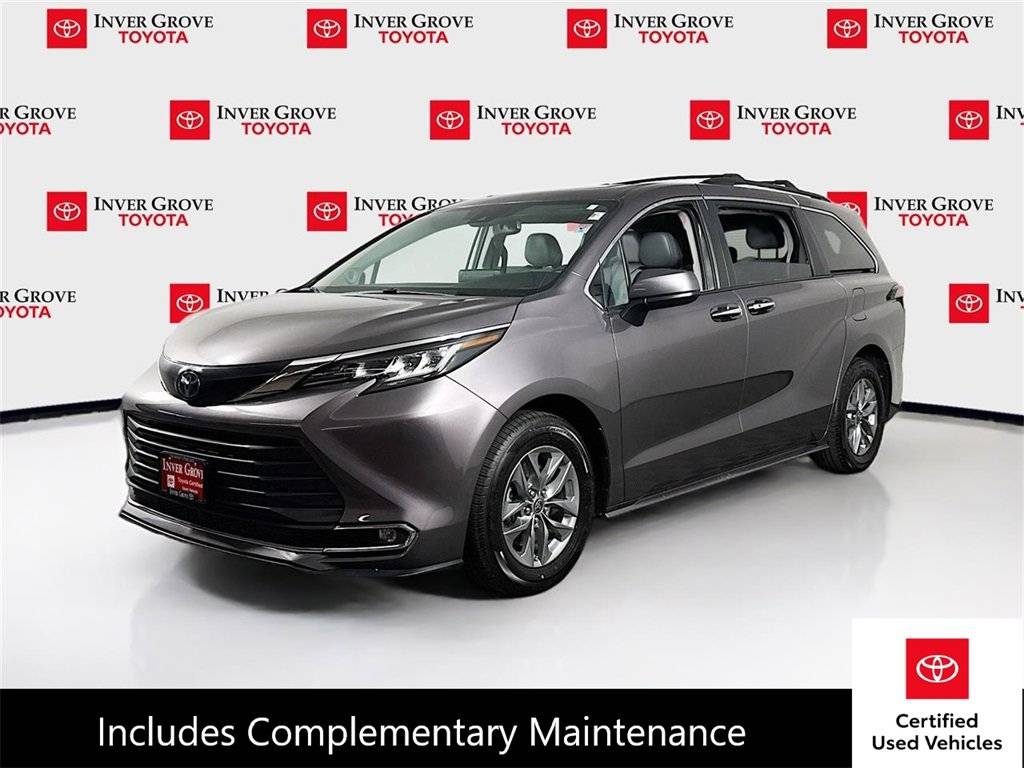 2022 Toyota Sienna XLE — Minivan — 54,354 mi — Inver Grove, MN