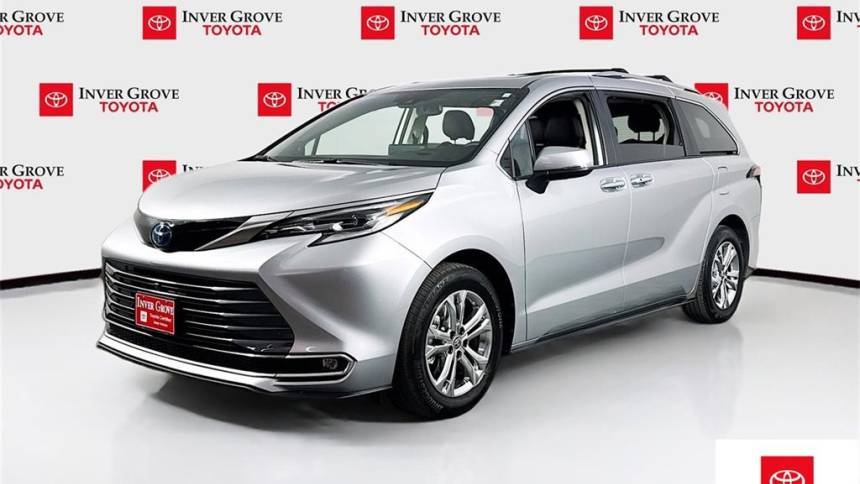 2023 Toyota Sienna Platinum 7-Passenger